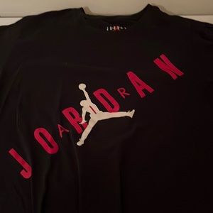 Air Jordon t-shirt used xxl